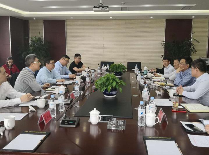 董事长曹清伟率合作单位华鑫股份一行参加内蒙古智慧城市产融结合、产业基金合作洽谈会